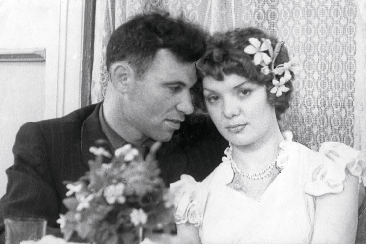 Mariage de Vadim Toumanov, lauteur, avec Rimma, juin1957.