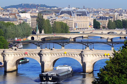 Pont Neuf et muse dOrsay.