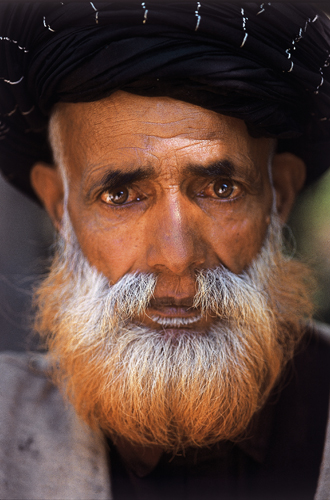 Les Gujar transhument de lHinduKush  lHimalaya, toujours en qute de pturages.