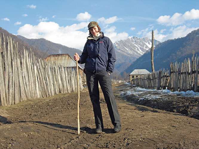 Lauteur dans un hameau azerbadjanais,  la frontire du Daghestan russe.