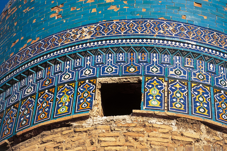 Coupole du mausolée de Touman-Aqa (1405). Chakh-i Zindeh, Samarcande.