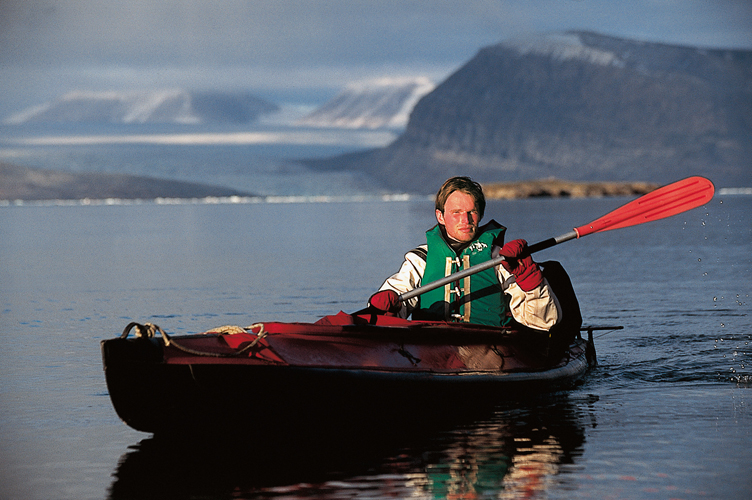 Emmanuel Hussenet, en kayak de mer Nautiraid.