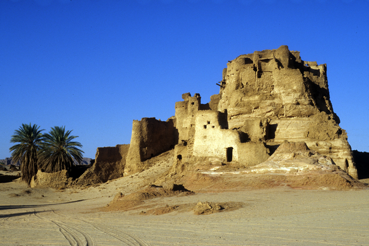 Djaba est un ksar toubou occup seulement lors de la rcolte des dattes,  la limite mridionale des montagnes du Djado.