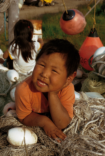 Enfant eskimo du village de Marshall.