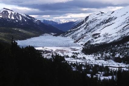 Lac Warner, dans les monts Chilcotin (Colombie-Britannique).